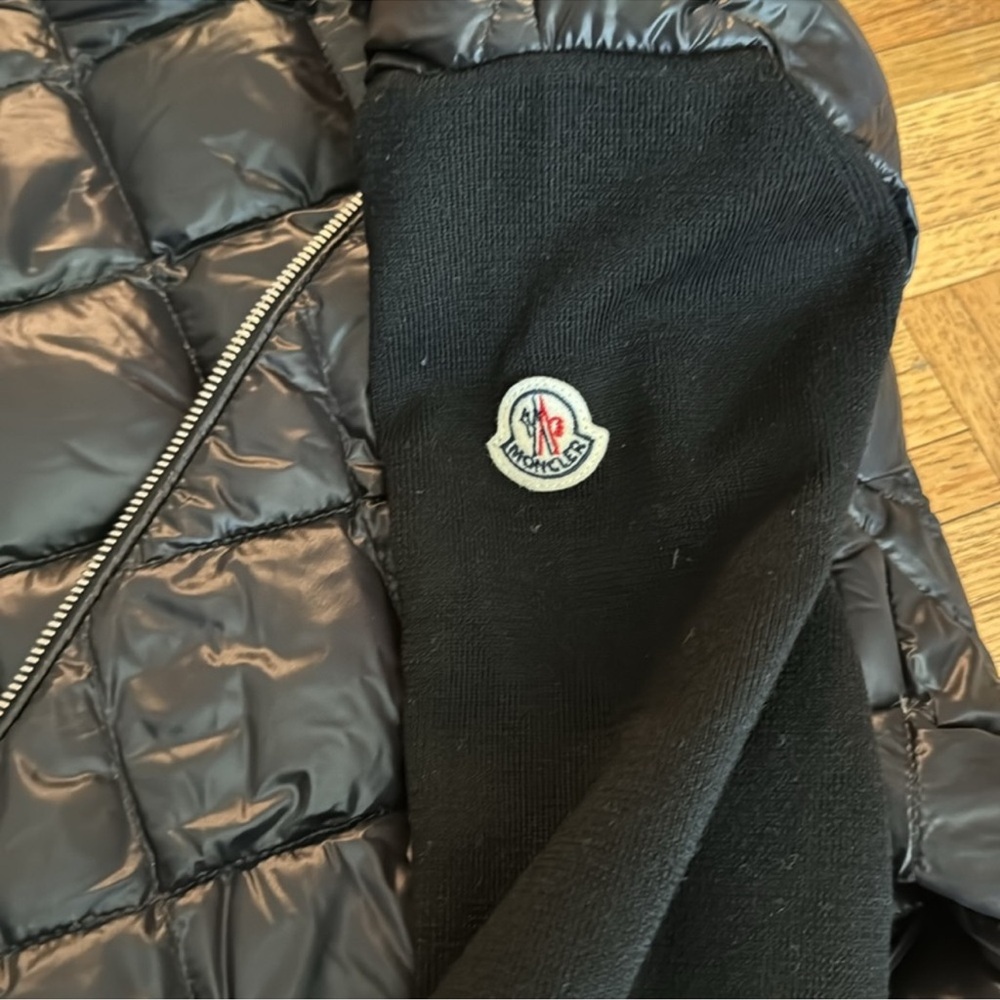 Moncler women’s black jacket - Picture 9 of 11